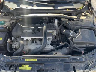 2004 Volvo S60 with VIN YV1RH59H042394920, listed as a Copart auction lot 76278134 with 130,501 mi miles and Clean Title. Bid and sale history available at carsss.com. Image 7.