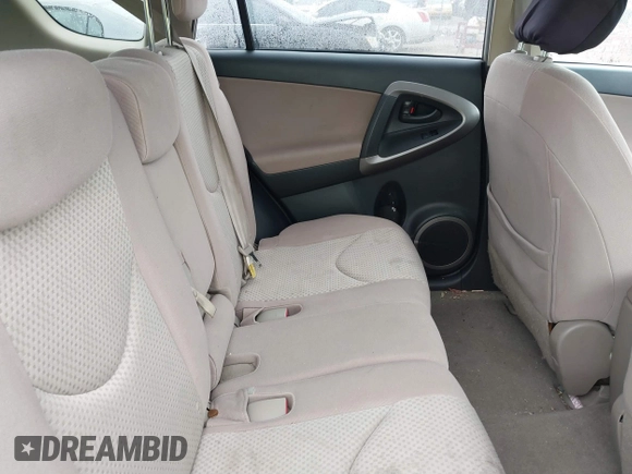 2006 Toyota RAV4 with VIN JTMBD33V366004359, listed as a IAAI auction lot 41793080 with 90,796 mi miles. Bid and sale history available at carsss.com. Image 8.