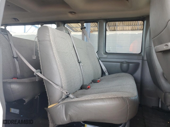 2013 Chevrolet Express Passenger LT with VIN 1GAZG1FG5D1115540, listed as a Copart auction lot 75724634 with 132,635 mi miles and Clean Title. Bid and sale history available at carsss.com. Image 10.