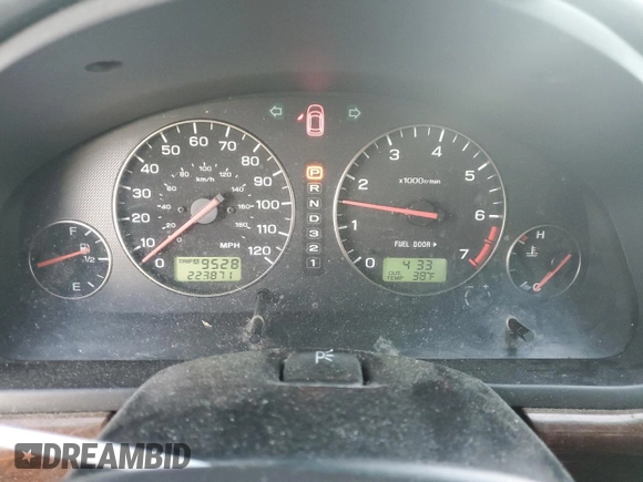 2003 Subaru Legacy L with VIN 4S3BE635137208968, listed as a Copart auction lot 41644055 with 223,871 mi miles and Salvage title. Bid and sale history available at DreamBid. Image 9.