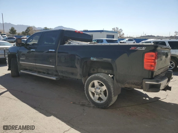 2015 Chevrolet Silverado 2500HD LTZ with VIN 1GC1KWE86FF110136, listed as a Copart auction lot 47500995 with 204,262 mi miles and Salvage Title. Bid and sale history available at carsss.com. Image 2.