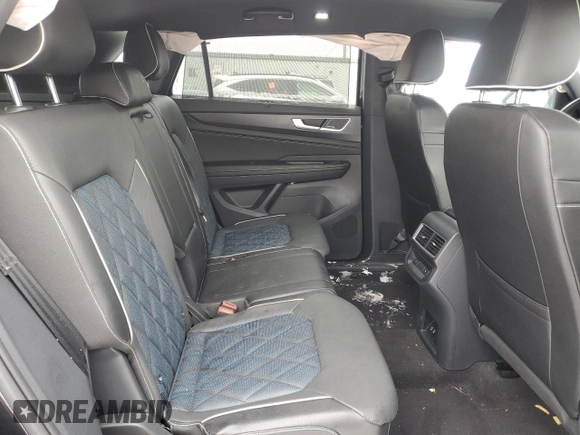 2024 Volkswagen Atlas SEL Premium R-Line with VIN 1V2FE2CA9RC206858, listed as a Copart auction lot 88240845 with 11,294 mi miles and Salvage title. Bid and sale history available at DreamBid. Image 11.