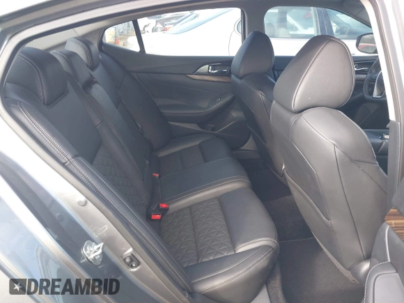 2018 Nissan Maxima SV with VIN 1N4AA6APXJC403697, listed as a IAAI auction lot 41391925 with 81,540 mi miles. Bid and sale history available at carsss.com. Image 8.