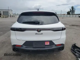 2024 Alfa Romeo Tonale Veloce z VIN ZASPATDW7R3051085, wystawiony jako Copart lot #58329634 z przebiegiem 15 729 mil mil oraz Szkody całkowita. Historia ofert i sprzedaży dostępna na DreamBid. Obrazek 6.