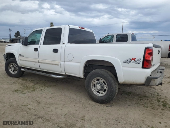 2007 Chevrolet Silverado 2500HD Classic LT3 with VIN 1GCHK23D57F141533, listed as a Copart auction lot 48711645 with 288,023 mi miles and Salvage Title. Bid and sale history available at carsss.com. Image 2.