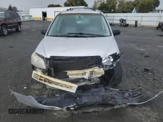 2004 Mazda MPV LX with VIN JM3LW28A840523283, listed as a Copart auction lot 51441785 with 215,235 mi miles and Salvage title. Bid and sale history available at DreamBid. Image 5.