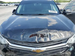 2020 Chevrolet Traverse LT Cloth z VIN 1GNERGKW1LJ318351, wystawiony jako Copart lot #53524485 z przebiegiem 108 821 mil mil oraz Szkoda całkowita • Salvage title. Historia ofert i sprzedaży dostępna na DreamBid. Obrazek 12.
