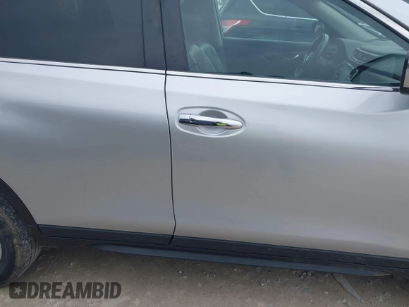 2017 Nissan Rogue SL with VIN 5N1AT2MV5HC892040, listed as a IAAI auction lot 41922447 with 128,664 mi miles and . Bid and sale history available at carsss.com. Image 13.