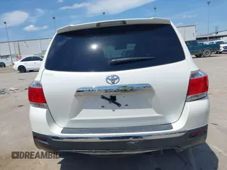 2013 Toyota Highlander with VIN 5TDZA3EH4DS041481, listed as a IAAI auction lot 42056940 with 113,427 mi miles and . Bid and sale history available at DreamBid. Image 16.