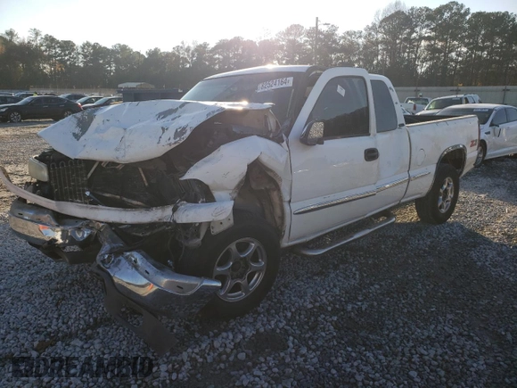 2000 GMC New Sierra 1500 SLE with VIN 2GTEK19T3Y1149523, listed as a Copart auction lot 82524164 with 356,646 mi miles and Non Repairable. Bid and sale history available at carsss.com. Image 1.