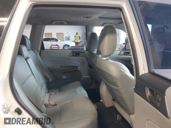 2012 Subaru Forester 2.5X with VIN JF2SHABC0CH461107, listed as a IAAI auction lot 42000513 with 70,598 mi miles. Bid and sale history available at carsss.com. Image 8.