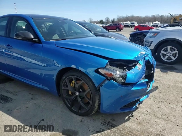 2020 Alfa Romeo Giulia Ti z VIN ZARFANBN0L7633662, wystawiony jako Copart lot #49738675 z przebiegiem 37 698 mil mil oraz Szkody całkowita. Historia ofert i sprzedaży dostępna na DreamBid. Obrazek 11.