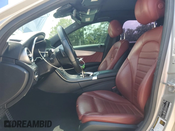 2019 Mercedes-Benz C 300 with VIN 55SWF8EB3KU283708, listed as a Copart auction lot 58890595 with 131,525 mi miles and Non repairable. Bid and sale history available at DreamBid. Image 7.