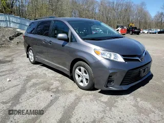 2019 Toyota Sienna LE Auto Access Seat with VIN 5TDKZ3DC5KS008521, listed as a Copart auction lot 53512695 with 147,488 mi miles and Salvage title. Bid and sale history available at DreamBid. Image 11.
