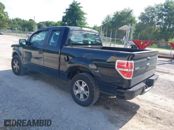 2009 Ford F-150 STX z VIN 1FTRX12W19FA20343, wystawiony jako IAAI lot #42573048 z przebiegiem 245 960 mil mil oraz . Historia ofert i sprzedaży dostępna na DreamBid. Obrazek 3.