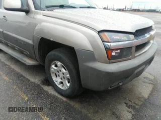 2002 Chevrolet Avalanche z VIN 3GNEK13T22G293921, wystawiony jako IAAI lot #41956616 z przebiegiem 249 838 mil mil oraz . Historia ofert i sprzedaży dostępna na DreamBid. Obrazek 6.