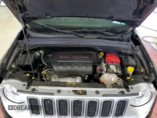 2018 Jeep Renegade Limited z VIN ZACCJBDB5JPH55299, wystawiony jako Copart lot #55122775 z przebiegiem Nie podano mil oraz Szkoda całkowita • Salvage title. Historia ofert i sprzedaży dostępna na DreamBid. Obrazek 12.