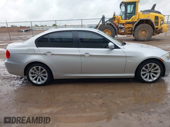 2011 BMW 3 Series 328i with VIN WBAPH7C57BA801980, listed as a IAAI auction lot 42100423 with 130,048 mi miles and . Bid and sale history available at DreamBid. Image 13.