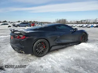 2021 Chevrolet Corvette 2LT z VIN 1G1YB2D49M5100539, wystawiony jako Copart lot #87811275 z przebiegiem 24 025 mil mil oraz Szkoda całkowita • Salvage title. Historia ofert i sprzedaży dostępna na DreamBid. Obrazek 3.
