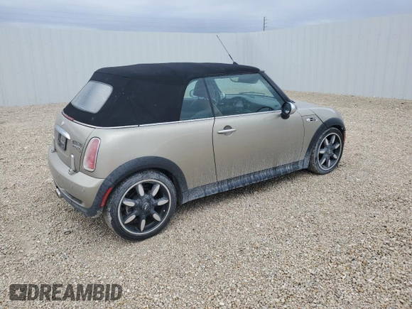 2007 MINI Convertible S z VIN WMWRH33557TL95520, wystawiony jako Copart lot #47685045 z przebiegiem 95 619 mil mil oraz Czysty tytuł • Clean title. Historia ofert i sprzedaży dostępna na DreamBid. Obrazek 3.