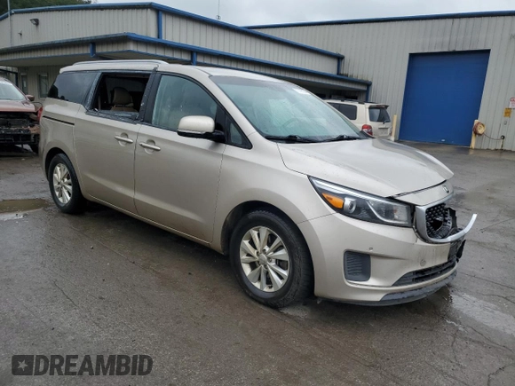 2017 Kia Sedona LX with VIN KNDMB5C1XH6249380, listed as a Copart auction lot 72143194 with 159,918 mi miles and Salvage Title. Bid and sale history available at DreamBid. Image 4.