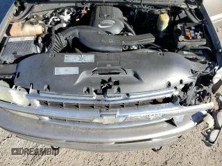 2002 Chevrolet Suburban LT with VIN 1GNEC16Z02J287885, listed as a Copart auction lot 85322374 with 421,757 mi miles and Salvage Title. Bid and sale history available at carsss.com. Image 13.