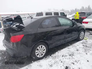 2010 Kia Forte EX z VIN KNAFU4A26A5181676, wystawiony jako IAAI lot #41579553 z przebiegiem 76 317 mil mil oraz . Historia ofert i sprzedaży dostępna na DreamBid. Obrazek 4.