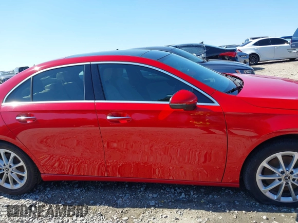 2019 Mercedes-Benz A 220 with VIN WDD3G4EBXKW025908, listed as a IAAI auction lot 41679913 with 58,738 mi miles and . Bid and sale history available at DreamBid. Image 14.