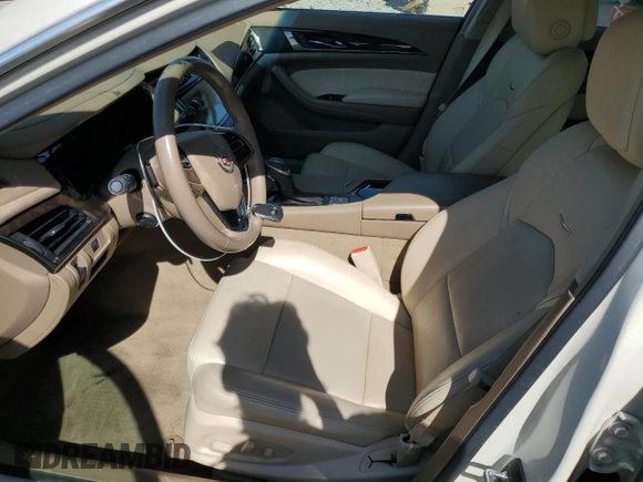 2014 Cadillac CTS Luxury RWD z VIN 1G6AR5SX6E0164221, wystawiony jako Copart lot #55931885 z przebiegiem 69 915 mil mil oraz Szkody całkowita. Historia ofert i sprzedaży dostępna na DreamBid. Obrazek 7.