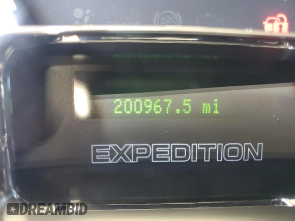2011 Ford Expedition Max XLT с VIN 1FMJK1J52BEF24394, выставлен на аукционе Copart как лот 48367595 с пробегом 200 967 миль миль и Списание • Salvage title. История ставок и продаж доступна на DreamBid. Изображение 9.