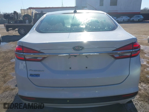 2018 Ford Fusion S with VIN 3FA6P0G77JR229730, listed as a IAAI auction lot 41426559 with 124,568 mi miles. Bid and sale history available at carsss.com. Image 16.