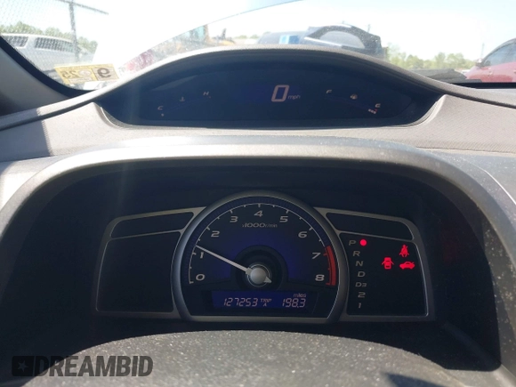 2006 Honda Civic LX with VIN JHMFA16586S000128, listed as a IAAI auction lot 42138350 with 127,253 mi miles and . Bid and sale history available at DreamBid. Image 7.