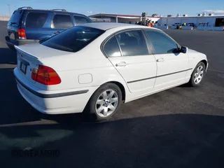2005 BMW 3 Series 325i with VIN WBAAZ33495KW75624, listed as a IAAI auction lot 41495796 with 92,832 mi miles and . Bid and sale history available at DreamBid. Image 4.