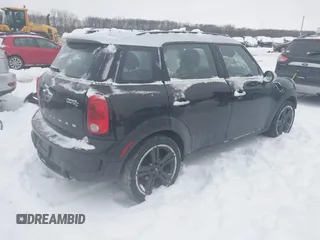 2016 MINI Countryman S with VIN WMWZC3C56GWT11105, listed as a IAAI auction lot 41228246 with 102,971 mi miles and . Bid and sale history available at DreamBid. Image 4.