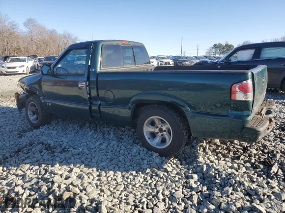 1998 Chevrolet S-10 with VIN 1GCCS1445WK234691, listed as a Copart auction lot 88746545 with 275,680 mi miles and Salvage Title. Bid and sale history available at carsss.com. Image 2.