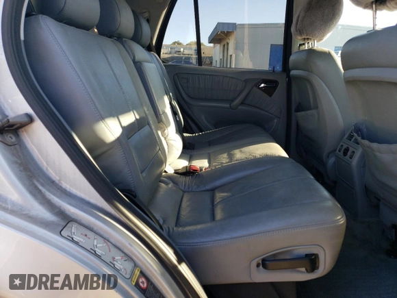 2002 Mercedes-Benz M-Class with VIN 4JGAB54E62A297849, listed as a Copart auction lot 83912114 with 240,479 mi miles and Salvage Title. Bid and sale history available at carsss.com. Image 10.