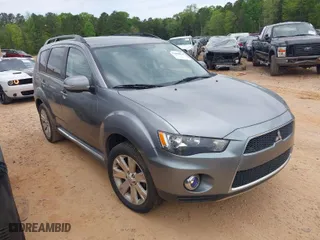2013 Mitsubishi Outlander SE with VIN JA4JT3AW6DU020939, listed as a IAAI auction lot 42009834 with 199,402 mi miles. Bid and sale history available at carsss.com. Image 1.