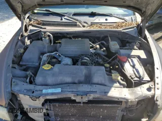 2001 Dodge Dakota Sport z VIN 1B7GG2AN81S113605, wystawiony jako Copart lot #58990065 z przebiegiem 243 919 mil mil oraz Tytuł czysty. Historia ofert i sprzedaży dostępna na DreamBid. Obrazek 11.
