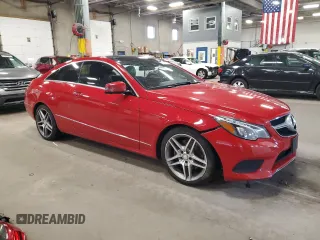 2014 Mercedes-Benz E 350 z VIN WDDKJ8JB0EF241927, wystawiony jako Copart lot #57474985 z przebiegiem 96 335 mil mil oraz Szkoda całkowita • Salvage title. Historia ofert i sprzedaży dostępna na DreamBid. Obrazek 4.
