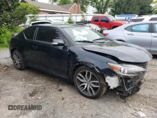 2016 Scion tC z VIN JTKJF5C77GJ020445, wystawiony jako Copart lot #58359755 z przebiegiem 104 576 mil mil oraz Tytuł czysty. Historia ofert i sprzedaży dostępna na DreamBid. Obrazek 4.