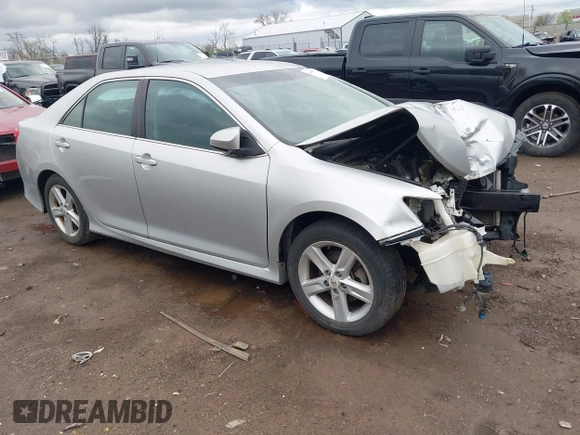 2013 Toyota Camry L with VIN 4T1BF1FK2DU649556, listed as a IAAI auction lot 41949078 with 1 mi miles. Bid and sale history available at carsss.com. Image 1.
