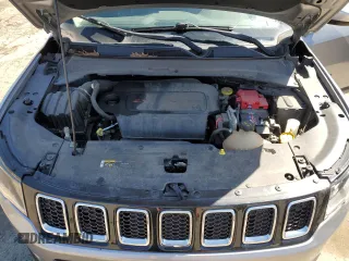 2019 Jeep Compass Latitude with VIN 3C4NJDBB1KT703251, listed as a Copart auction lot 52760895 with 73,026 mi miles and Salvage Title. Bid and sale history available at DreamBid. Image 12.