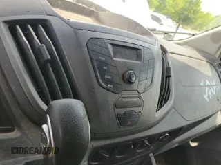 2018 Ford Transit z VIN 1FTYR2CM5JKB45950, wystawiony jako IAAI lot #42532710 z przebiegiem 98 554 mil mil oraz . Historia ofert i sprzedaży dostępna na DreamBid. Obrazek 26.
