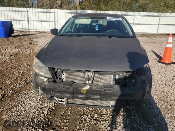 2013 Volkswagen Jetta S with VIN 3VW2K7AJ4DM222723, listed as a Copart auction lot 49206825 with 146,982 mi miles and Salvage title. Bid and sale history available at DreamBid. Image 5.