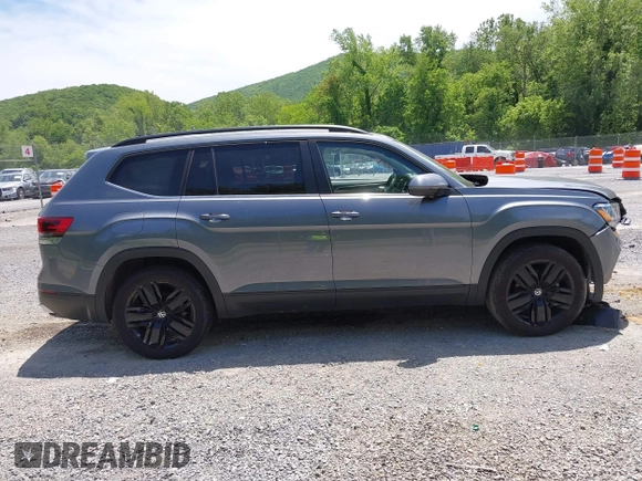 2023 Volkswagen Atlas SE with VIN 1V2KR2CA1PC541564, listed as a IAAI auction lot 42266050 with 44,622 mi miles and . Bid and sale history available at DreamBid. Image 13.
