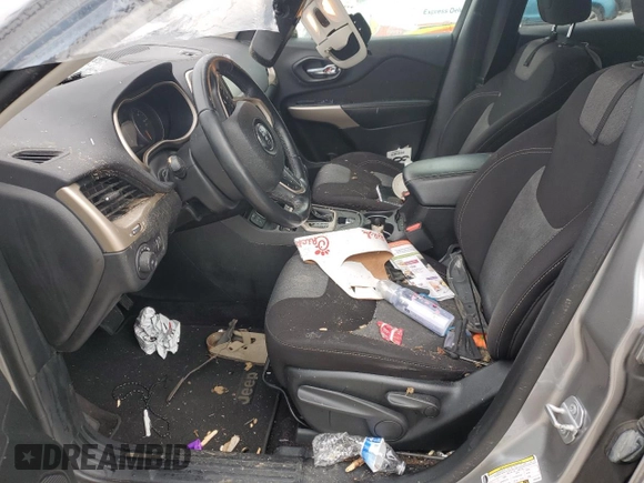 2018 Jeep Cherokee Latitude Tech Connect z VIN 1C4PJLCB7JD557234, wystawiony jako Copart lot #50689405 z przebiegiem 85 973 mil mil oraz Nie do naprawy • Non repairable. Historia ofert i sprzedaży dostępna na DreamBid. Obrazek 7.