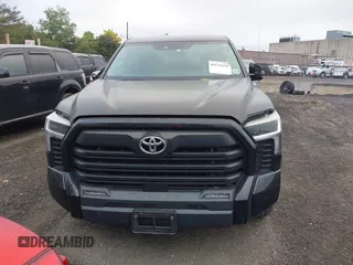 2022 Toyota Tundra 2WD SR5 with VIN 5TFLA5AB1NX001339, listed as a IAAI auction lot 40515694 with 47,644 mi miles. Bid and sale history available at carsss.com. Image 12.