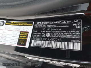 2015 Mercedes-Benz C-Class C 300 with VIN 55SWF4JBXFU082263, listed as a IAAI auction lot 40868265 with 88,128 mi miles. Bid and sale history available at carsss.com. Image 9.