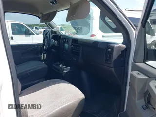 2016 Chevrolet Express Passenger LT with VIN 1GAZGPFG3G1216308, listed as a IAAI auction lot 42335486 with 241,776 mi miles and . Bid and sale history available at DreamBid. Image 5.