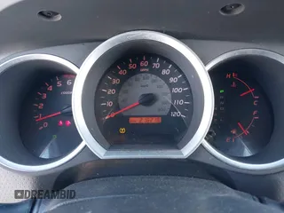 2006 Toyota Tacoma z VIN 5TELU42N06Z195981, wystawiony jako IAAI lot #41333261 z przebiegiem 216 216 mil mil oraz . Historia ofert i sprzedaży dostępna na DreamBid. Obrazek 16.